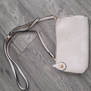 Crossbody purse